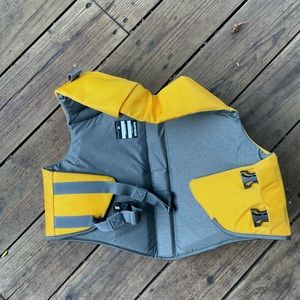 Ruffwear dog life vest